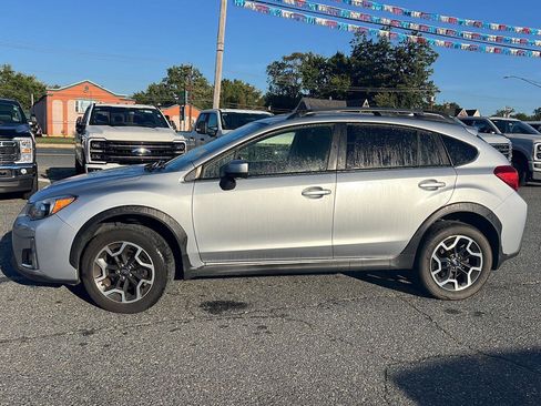 Used 2016 Subaru Crosstrek 2.0i Premium image 2