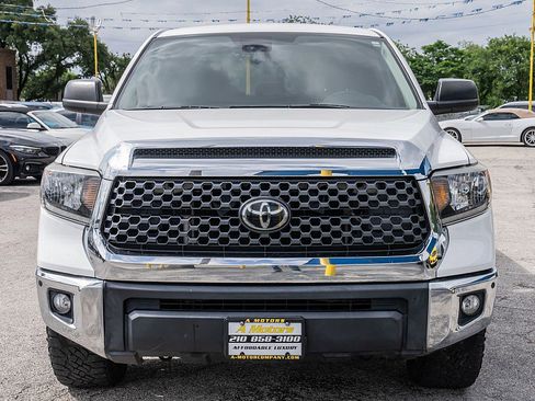 Used 2021 Toyota Tundra SR5 RWD image 2
