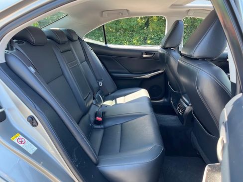 Used 2019 Lexus IS 300 image 43
