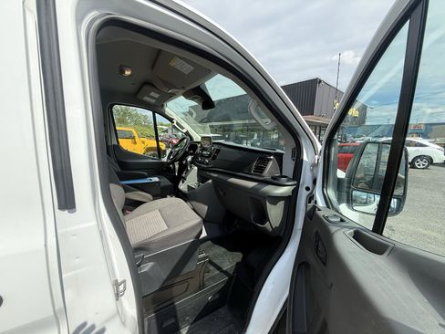 Used 2020 Ford Transit 350 Low Roof AWD image 14