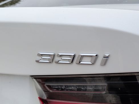 Used 2021 BMW 330i 330i w/ Premium Package image 11