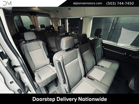 Used 2022 Ford Transit 350 XLT RWD image 21