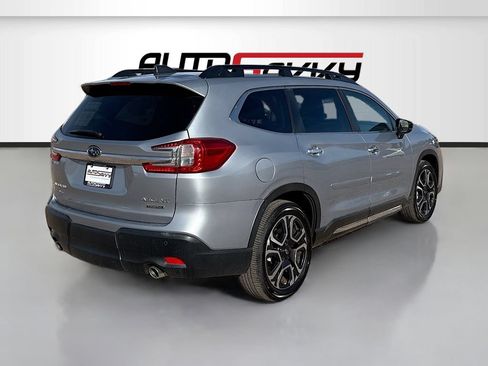 Used 2024 Subaru Ascent Touring AWD/4WD image 7