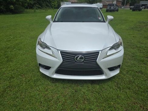 Used 2016 Lexus IS 200t RWD image 11