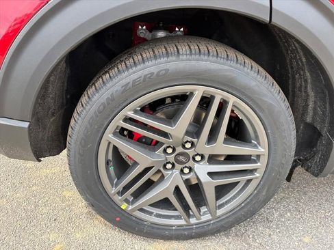 New 2026 Ford Explorer ST-Line w/ ST-Line Street Pack image 24