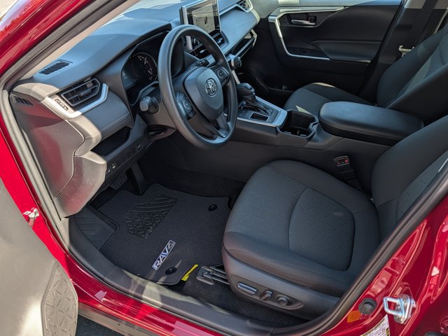 Used 2023 Toyota RAV4 XLE w/ Convenience Package FWD image 9