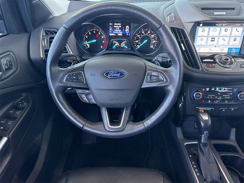 Used 2017 Ford Escape Titanium image 15