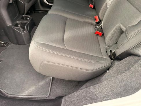 Used 2021 Jeep Wrangler Unlimited Sport image 18