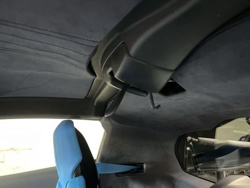 Used 2021 Chevrolet Corvette Stingray Premium Cpe w/ Z51 Performance Package image 23