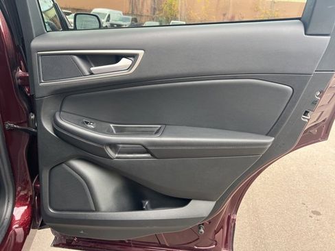 Certified 2024 Ford Edge SEL w/ Convenience Package image 12