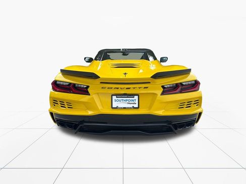 Used 2025 Chevrolet Corvette E-Ray w/ Stealth Interior Trim Package AWD/4WD image 7