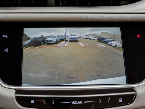 Used 2018 Cadillac XT5 Premium Luxury w/ Driver Assist Package image 24