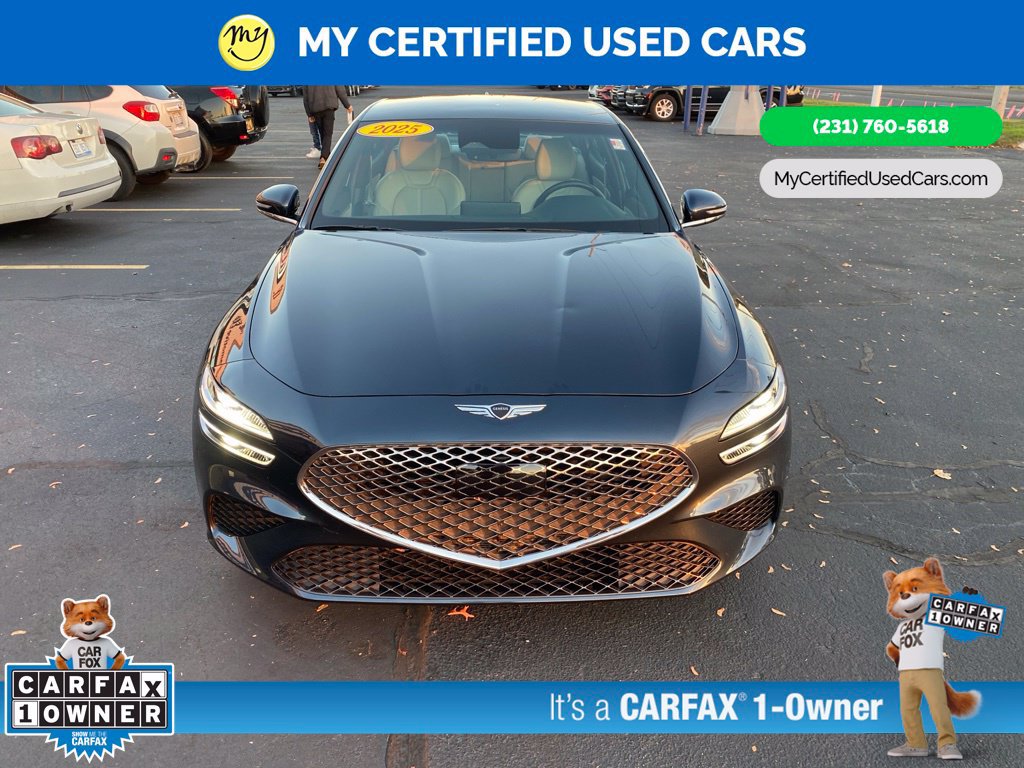 Used 2025 Genesis G70 2.5T RWD image 2