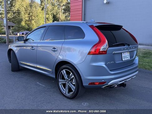 Used 2017 Volvo XC60 T6 Dynamic w/ Advanced Package image 4