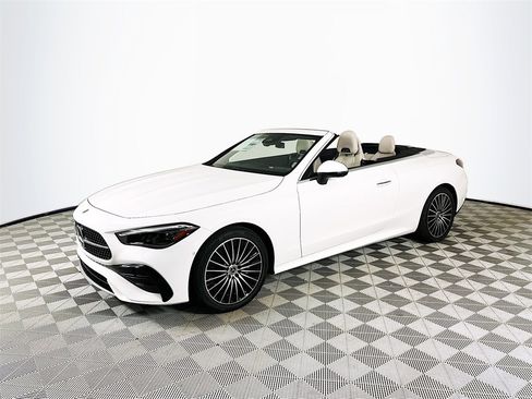 New 2026 Mercedes-Benz CLE 300 4MATIC Cabriolet image 3