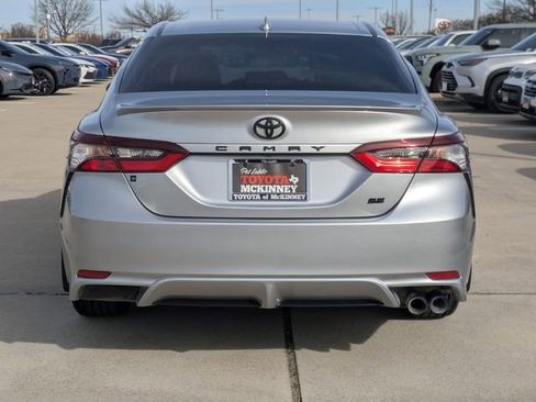 Used 2023 Toyota Camry SE image 6