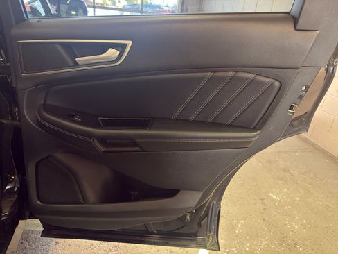 Used 2015 Ford Edge Sport w/ Equipment Group 401A AWD/4WD image 27