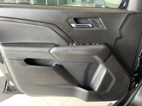 Used 2025 GMC Canyon Elevation w/ Convenience Package image 10