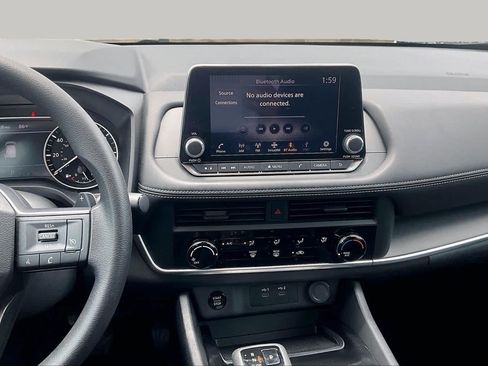 Certified 2025 Nissan Rogue S FWD image 7
