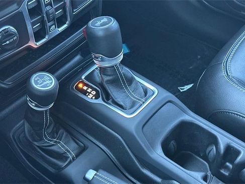 Used 2023 Jeep Wrangler Unlimited Sahara w/ Cold Weather Group image 25