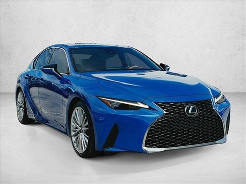 Used 2023 Lexus IS 300 w/ Premium Package RWD image 3