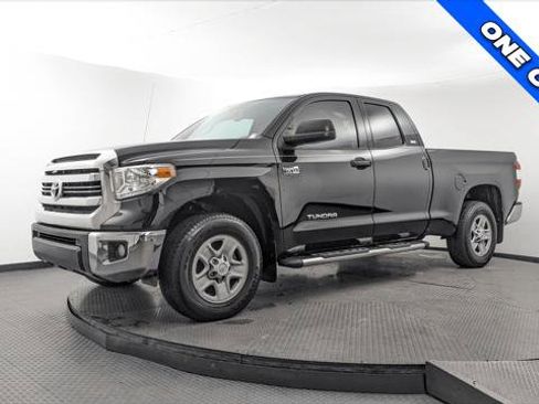 Used 2016 Toyota Tundra SR5 w/ SR5 Upgrade Package image 2