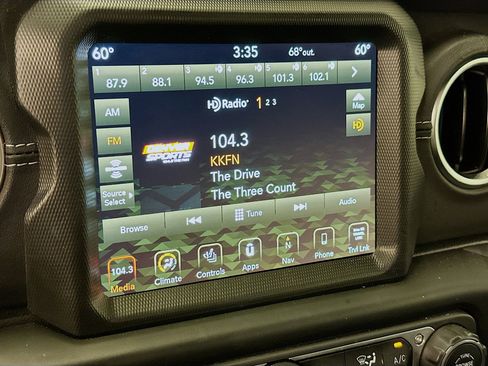 Used 2023 Jeep Wrangler Sahara w/ Cold Weather Group image 21