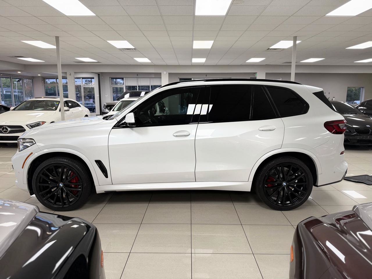 Used 2023 BMW X5 M50i w/ Executive Package AWD/4WD image 3