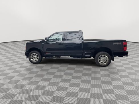 Used 2023 Ford F250 Lariat w/ Lariat Ultimate Package image 40