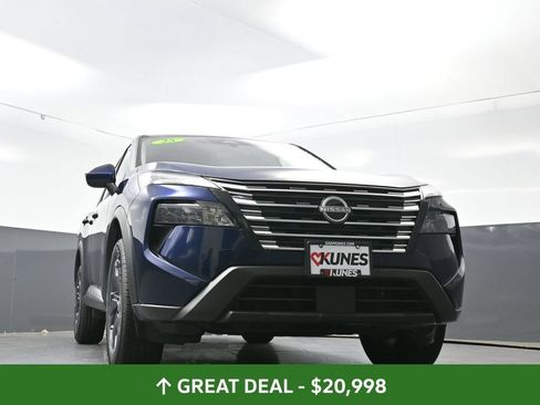 Used 2025 Nissan Rogue SV FWD image 53