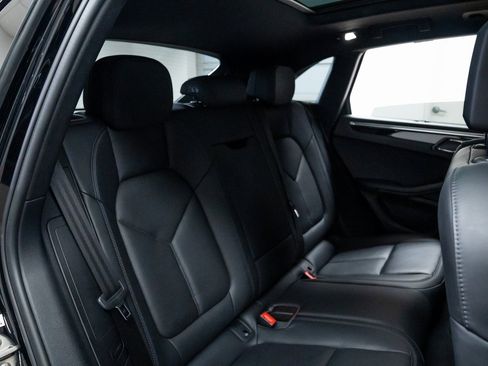 Used 2019 Porsche Macan S w/ Premium Package Plus image 22