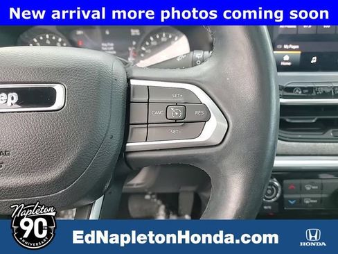 Used 2022 Jeep Compass Latitude w/ Sun and Sound Group image 16