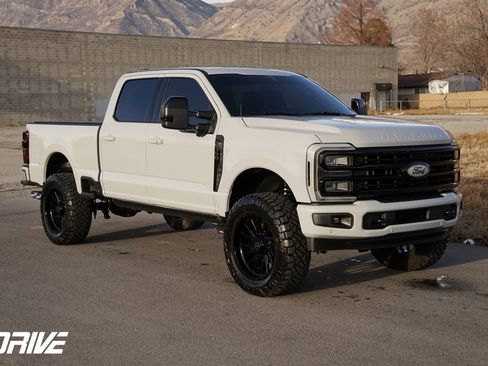 Used 2026 Ford F350 Platinum image 2