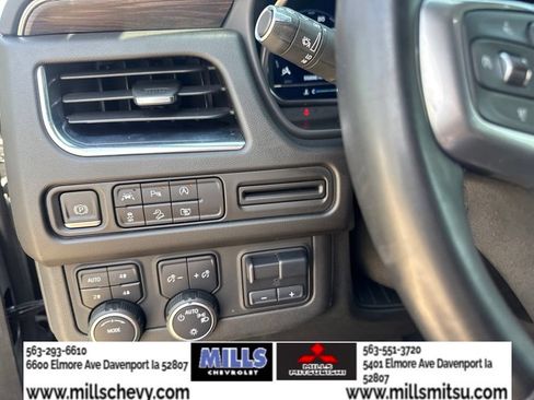 Used 2023 Chevrolet Tahoe Z71 w/ Luxury Package AWD/4WD image 15