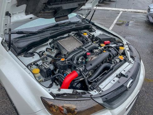 Used 2014 Subaru Impreza WRX Hatchback image 39