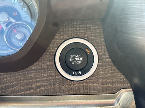Used 2019 RAM 1500 Limited AWD/4WD image 43