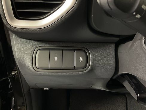 New 2026 Hyundai Venue SE image 28