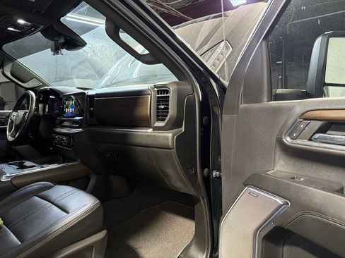 Used 2024 Chevrolet Silverado 2500 High Country w/ Midnight Edition AWD/4WD image 35