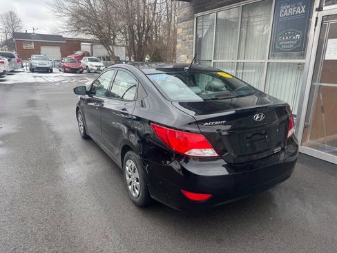 Used 2017 Hyundai Accent SE image 4