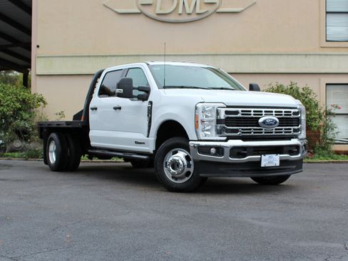 Used 2024 Ford F350 XLT w/ FX4 Off-Road Package image 3