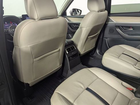 Used 2024 MAZDA CX-90 Plug-In Hybrid w/ Preferred image 31