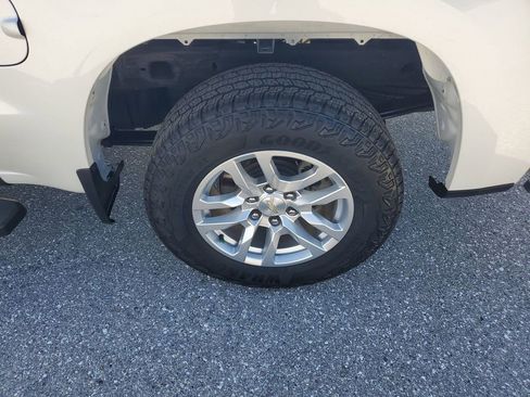 Used 2020 Chevrolet Silverado 1500 LT w/ All-Star Edition image 19