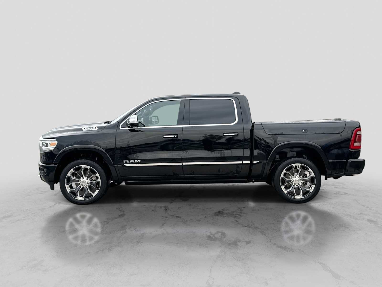 Used 2021 RAM 1500 Limited AWD/4WD image 3