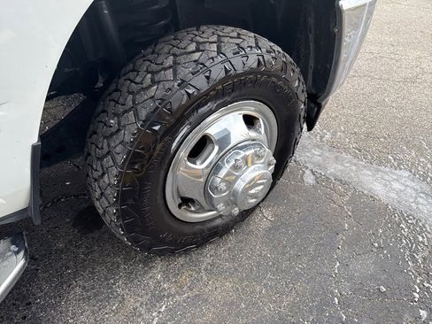 Used 2022 RAM 3500 Big Horn image 18