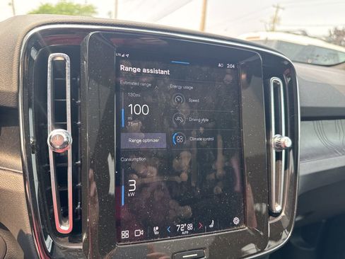 Used 2023 Volvo C40 P8 Recharge Ultimate image 41