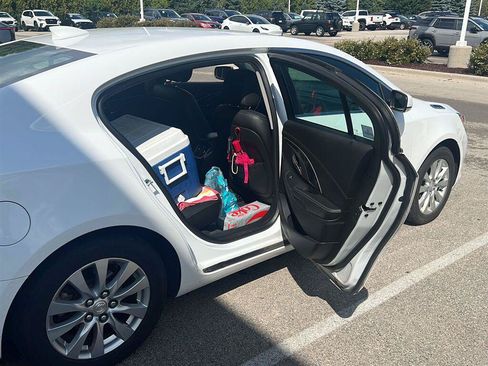Used 2015 Buick LaCrosse Leather FWD image 18