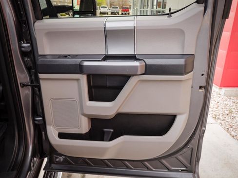 Used 2022 Ford F350 XLT w/ XLT Premium Package image 29