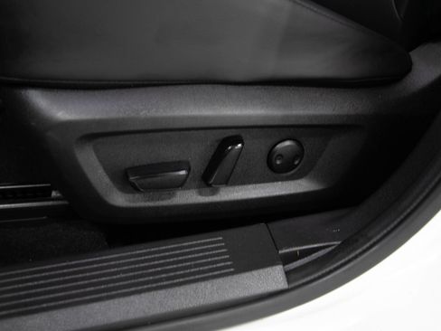 Used 2023 Nissan Rogue SV w/ SV Premium B Package AWD/4WD image 22