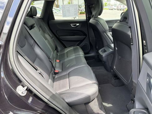 Certified 2023 Volvo XC60 B5 Plus AWD/4WD image 24