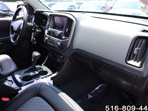 Used 2020 Chevrolet Colorado Z71 AWD/4WD image 24